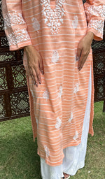 Load image into Gallery viewer, Amanat Women's Lucknowi Handcrafted Cotton Chikankari Kurti - HONC0276840