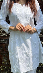 Load image into Gallery viewer, Nazneen Women's Lakhnavi Handcrafted Cotton Chikankari Kurta And Palazzo Set - HONC0239067