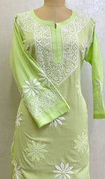 Load image into Gallery viewer, Green Women's Lucknowi Handcrafted Cotton Chikankari Kurti