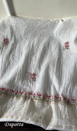 Load image into Gallery viewer, Women's Lakhnavi Handcrafted Mul Chanderi Unstitched Kurta And Dupatta Set - HONC0256380