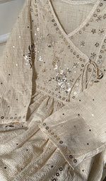 将图像加载到图库查看器中, Women's Lucknowi Handcrafted Kota Chanderi Chikankari Semi-Stitched Kurta And Dupatta Set - HONC0243275