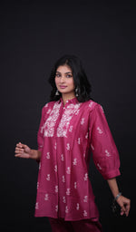 Load image into Gallery viewer, Women's Lakhnavi Handcrafted Chanderi Silk Chikankari Top and Pant Set - HONC0166319