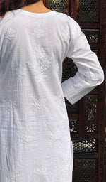 将图像加载到图库查看器中, Farheen Women's Lucknowi Handcrafted Cotton Chikankari Kurti - HONC02450990