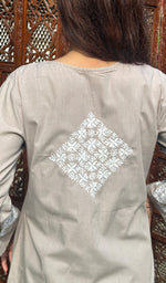 Load image into Gallery viewer, Women's Lucknowi Handcrafted Cotton Chikankari Kurti - HONC0171711