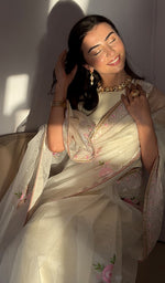 Load image into Gallery viewer, Zunaira Women's Lucknowi Handcrafted Pure Organza Silk Chikankari Saree - HONC0379177