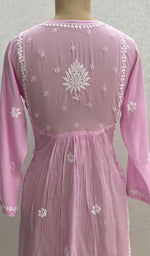 将图像加载到图库查看器中, Lucknowi 手工莫代尔棉 Chikankari 长袍 - HONC098359
