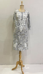 Load image into Gallery viewer, Rubab Women's Lucknowi Handcrafted Cotton Chikankari Kurti - HONC0196401