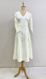 将图像加载到图库查看器中, Abisha Women's Lucknowi Handcrafted Cotton Chikankari Angrakha - HONC0232861