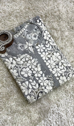 Load image into Gallery viewer, Rubab Women's Lucknowi Handcrafted Cotton Chikankari Kurti - HONC0196401