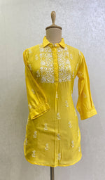将图像加载到图库查看器中, Shamina Women's Lakhnavi Handcrafted Chanderi Silk Chikankari Top - HONC0166342