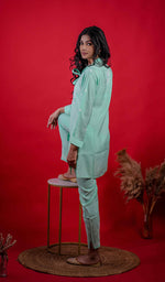 Load image into Gallery viewer, Shazana Women's Lakhnavi Handcrafted Modal Cotton Chikankari Chikankari Top and Pant Set -  HONC0213488