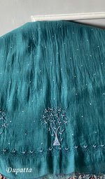 Load image into Gallery viewer, Women's Lakhnavi Handcrafted Mul Chanderi Unstitched Kurta And Dupatta Set - HONC0317807