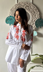 将图像加载到图库查看器中, Women's Lakhnavi Handcrafted Cotton Chikankari Top - HONC0313748