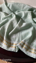 将图像加载到图库查看器中, Women's Lakhnavi Handcrafted Mul Chanderi Kurta And Dupatta Set - HONC0288993