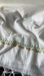 将图像加载到图库查看器中, Women's Lakhnavi Handcrafted Mul Chanderi Kurta And Dupatta Set - HONC0257365