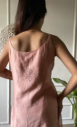 将图像加载到图库查看器中, Amreena Women's Lakhnavi Handcrafted Chanderi Silk Chikankari Top And Pant Set - HONC0308126