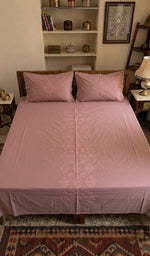 Load image into Gallery viewer, Lakhnavi Handcrafted Cotton Chikankari Bedsheet Set - HONC0379424