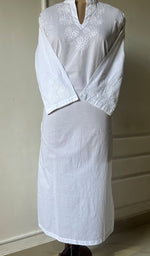 将图像加载到图库查看器中, Women's Lakhnavi Handcrafted Cotton Chikankari Kurti - NC265