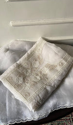 将图像加载到图库查看器中, Lakhnavi 手工制作纯欧根纱 Chikankari 未缝合库尔塔和杜帕塔套装 - HONC0111117