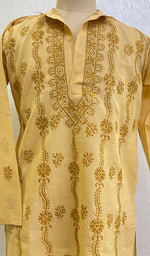 Load image into Gallery viewer, Men's Lucknowi Handcrafted Cotton Chikankari Kurta - NCO53227