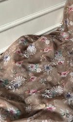 将图像加载到图库查看器中, Disha Women's Lakhnavi Handcrafted Organza Chikankari Unstitched Kurti Fabric - HONC0332153