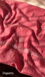 将图像加载到图库查看器中, Women's Lakhnavi Handcrafted Mul Chanderi Semi - Stitched Kurta And Dupatta Set - HONC0265366
