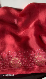 将图像加载到图库查看器中, Women's Lakhnavi Handcrafted Pure Organza Chikankari Unstitched Kurta And Dupatta Set- HONC02261147