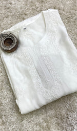 将图像加载到图库查看器中, Inaya Women's Lucknowi Handcrafted Muslin Chikankari Kurti - HONC0180932