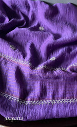 Load image into Gallery viewer, Women's Lakhnavi Handcrafted Mul Chanderi Chikankari Kurta, Dupatta ,Matching Slip And Pant Set - HONC0249449