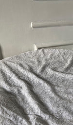 将图像加载到图库查看器中, Women's Lakhnavi Handcrafted Viscose Georgette Chikankari Kurti Fabric - HONC0343102