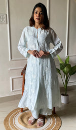 将图像加载到图库查看器中, Women's Lakhnavi Handcrafted Cotton Chikankari Kurta And Palazzo Set - HONC0289252