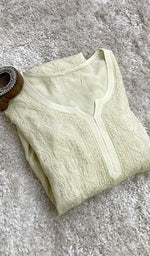 将图像加载到图库查看器中, Pari Women's Lucknowi Handcrafted Muslin Chikankari Kurti - HONC0204804