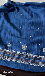 将图像加载到图库查看器中, Women's Lakhnavi Handcrafted Mul Chanderi Unstitched Kurta And Dupatta Set - HONC0261781