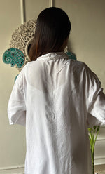 将图像加载到图库查看器中, Women's Lakhnavi Handcrafted Cotton Chikankari Top - HONC01550455