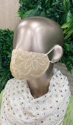 Load image into Gallery viewer, لکھنوی ہاتھ سے تیار کردہ چکنکاری ماسک (3 کا پیک) - NC0M777