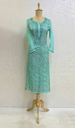 将图像加载到图库查看器中, Lakhnavi 手工制作的 Tussar 丝绸 Chikankari Kurti - HONC044073