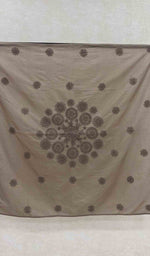 Load image into Gallery viewer, Lakhnavi Handcrafted Cotton Chikankari Table Cover - HONC041267