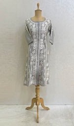 Load image into Gallery viewer, Women's Lakhnavi Handcrafted Linen Cotton Chikankari Kurti - HONC079397