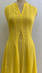 将图像加载到图库查看器中, Lakhnavi 手工制作人造乔其纱 Chikankari 连衣裙 - HONC0137224