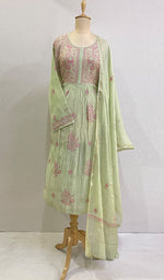 Load image into Gallery viewer, Women's Lakhnavi Handcrafted Mul Chanderi Kurta And Dupatta Set - HONC0174319