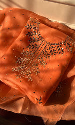 将图像加载到图库查看器中, Marifa Women's Lakhnavi Handcrafted Pure Organza Chikankari Unstitched Kurta And Dupatta Set- HONC0292529