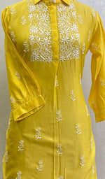 将图像加载到图库查看器中, Shamina Women's Lakhnavi Handcrafted Chanderi Silk Chikankari Top - HONC0166342