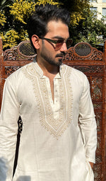 Load image into Gallery viewer, Men's Lucknowi Handcrafted Cotton Chikankari Kurta - HONC0342354