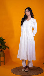 将图像加载到图库查看器中, Women's Lakhnavi Handcrafted Slub Cotton Chikankari Angrakha - HONC0119056