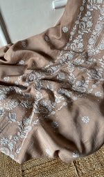 将图像加载到图库查看器中, Women's Lakhnavi Handcrafted Mul Chanderi Kurta And Dupatta Set - HONC0289000