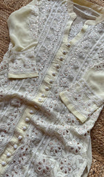 将图像加载到图库查看器中, Women's Lakhnavi Handcrafted Faux-Georgette Chikankari Kurti - HONC0234543