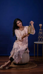 将图像加载到图库查看器中, Umnaaz Women's Lakhnavi Handcrafted Viscose Georgette Chikankari Kurti- HONC0170695