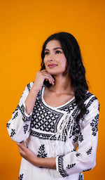 将图像加载到图库查看器中, Women's Lucknowi Handcrafted Chanderi Silk Chikankari Angrakha - HONC0206999