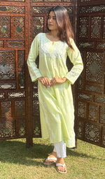 Load image into Gallery viewer, Falak  Women's Lucknowi Handcrafted Cotton Chikankari Kurti - HONC0220664