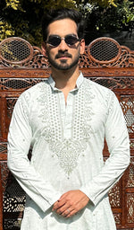将图像加载到图库查看器中, Men's Lucknowi Handcrafted Cotton Chikankari Kurta - HONC0329869